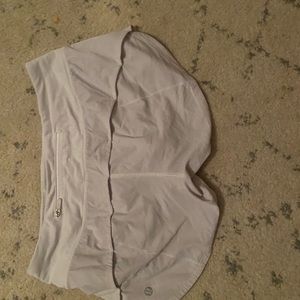 super cute white lulu shorts